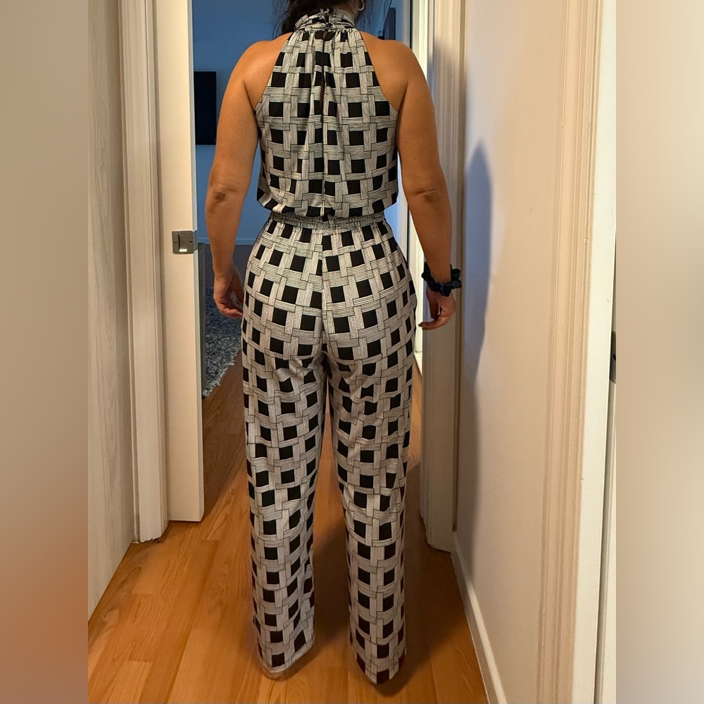 Stylish Black and White Jumpsuit - Picture 2 of 4
